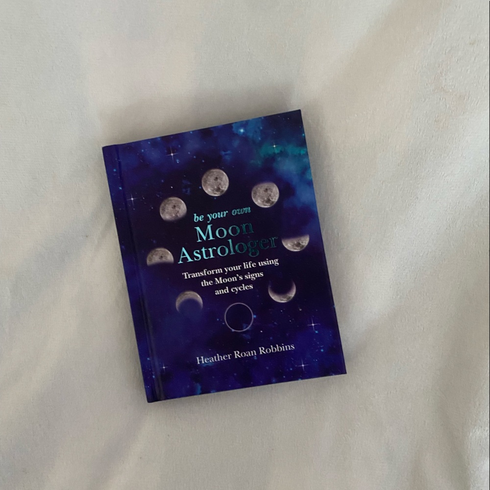 Moon astrologer book